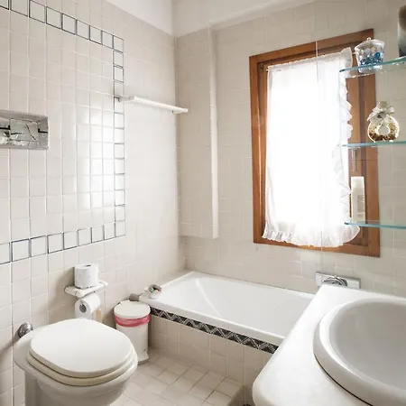 Colle Dei Punici Apartment